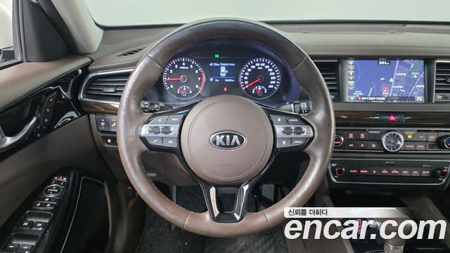 Kia All New K7 Noblesse, 2019 13