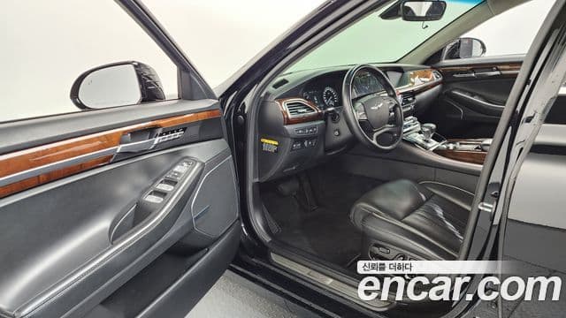 Genesis EQ900 Prestige, 2016 10