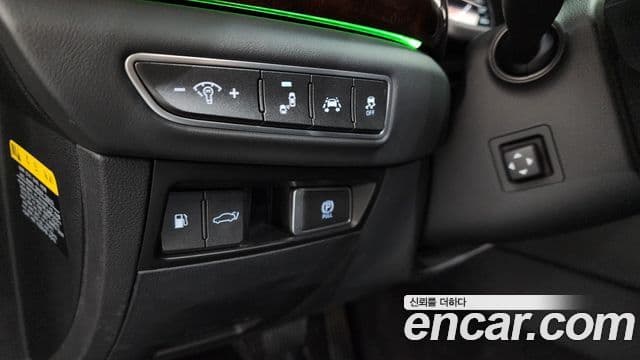 Genesis EQ900 Prestige, 2016 14