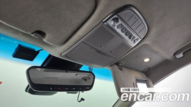 Genesis EQ900 Prestige, 2016 18