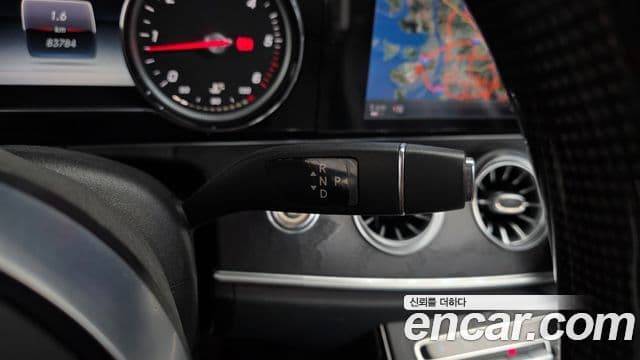 Mercedes-Benz E-класс W213 E220d кабриолет, 2018 9
