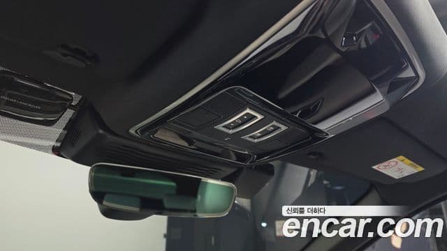 Land Rover Range Rover Velar 2.0 P250 R-Dynamic SE, 2022 17