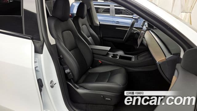 Tesla модель Y, 2023 11