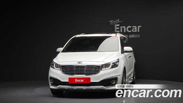 Kia All New Carnival Prestige, 2015 3