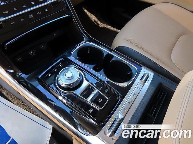 Kia Carnival 4세대 Signature, 2022 10