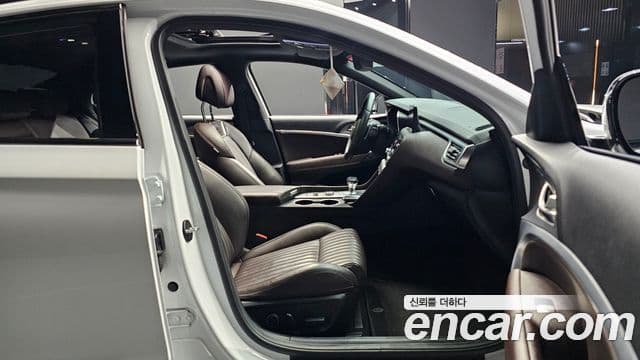 Genesis The / новый New G70, 2022 10