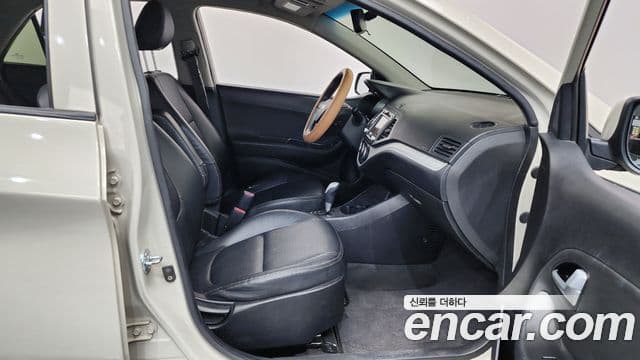 Kia All New Morning Luxury, 2012 11