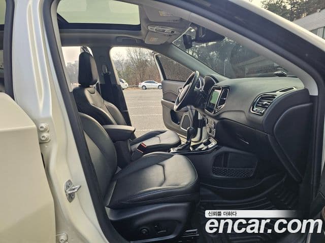 Jeep Compass 2세대 2.4 Limited AWD, 2019 11