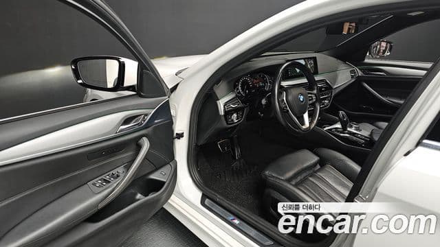 BMW 5시리즈 (G30) 520d M Sport Special Edition, 2018 11