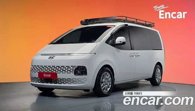 Hyundai Staria Modern, 2022 1