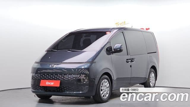 Hyundai Staria Modern, 2022 1