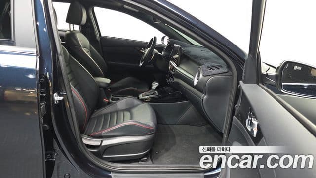 Kia The / новый New K3 2세대 Signature, 2024 11