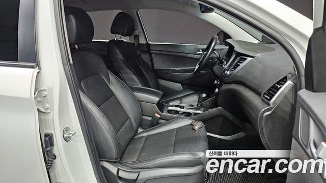 Hyundai All New Tucson Modern, 2016 10