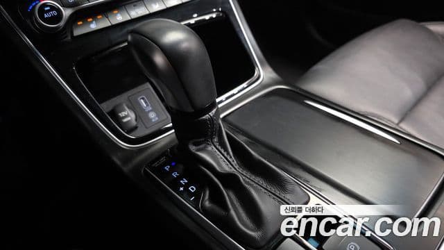 Hyundai Grandeur IG гибрид Premium, 2018 9