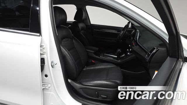 Hyundai Grandeur IG гибрид Premium, 2018 10