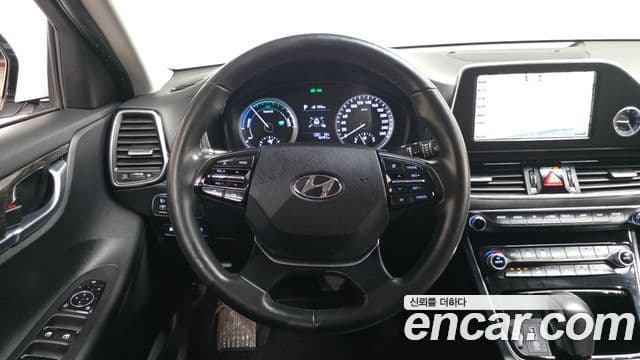 Hyundai Grandeur IG гибрид Premium, 2018 13