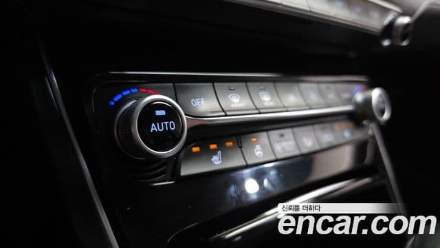 Hyundai Grandeur IG гибрид Premium, 2018 16