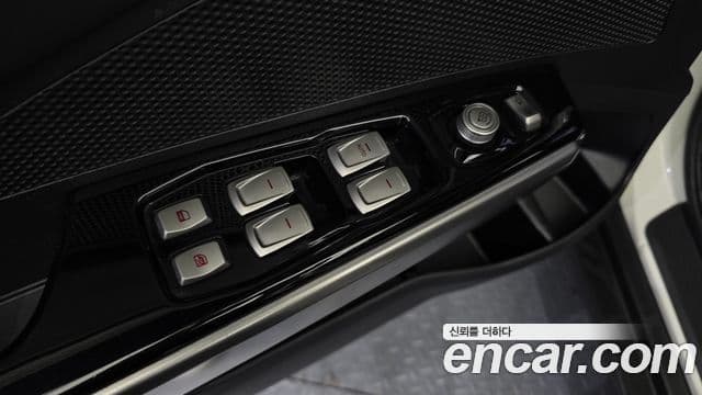 KG모빌리티(SsangYong) Tivoli люксовая версия, 2016 13