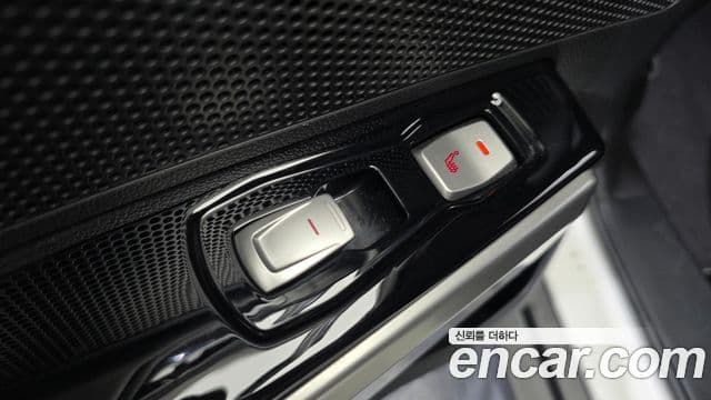 KG모빌리티(SsangYong) Tivoli люксовая версия, 2016 19