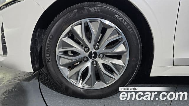 Kia K5 гибрид 3세대 Noblesse, 2023 все фото