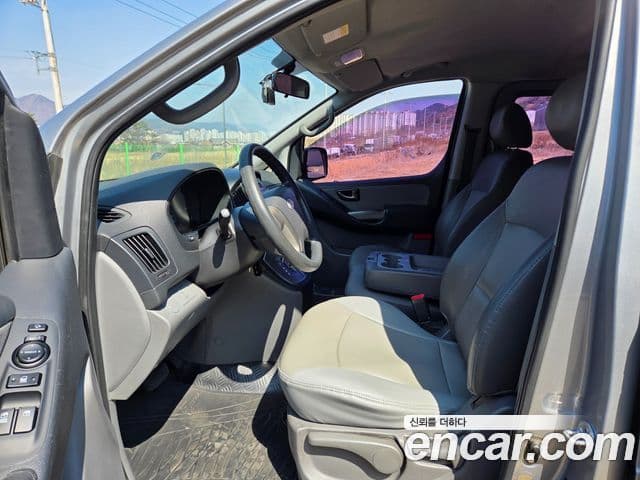 Hyundai Grand Starex CVX Luxury, 2011 15