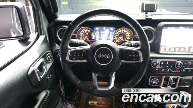 Jeep Wrangler (JL) 2.0 Sahara 4도어, 2018 13