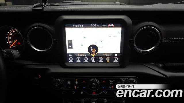 Jeep Wrangler (JL) 2.0 Sahara 4도어, 2018 14
