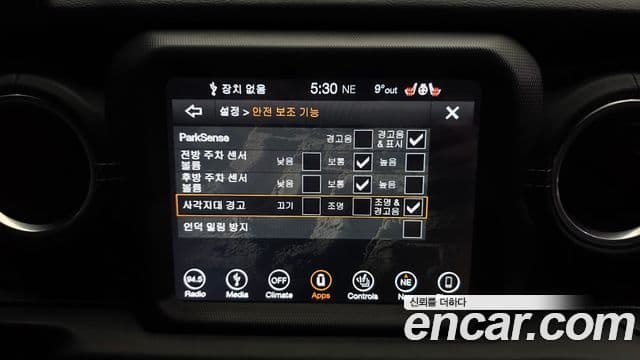 Jeep Wrangler (JL) 2.0 Sahara 4도어, 2018 16