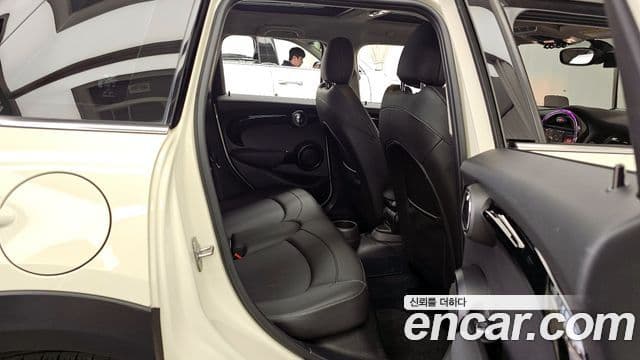 Mini Cooper 3세대, 2019 12