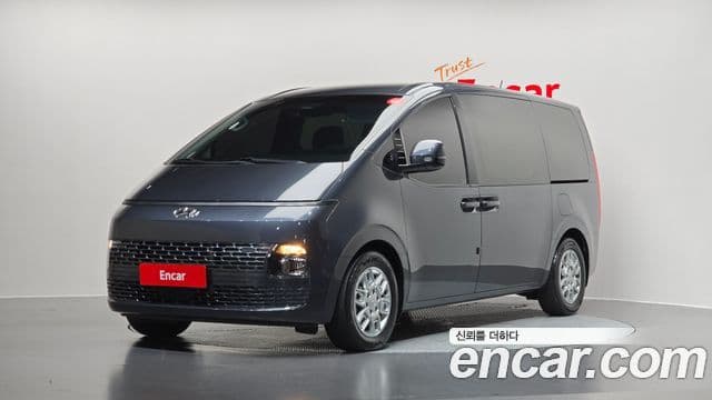 Hyundai Staria Modern, 2023 1