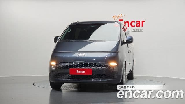 Hyundai Staria Modern, 2023 3