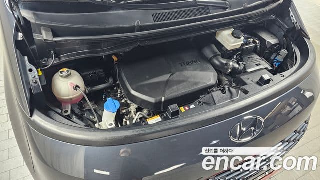 Hyundai Staria Modern, 2023 6