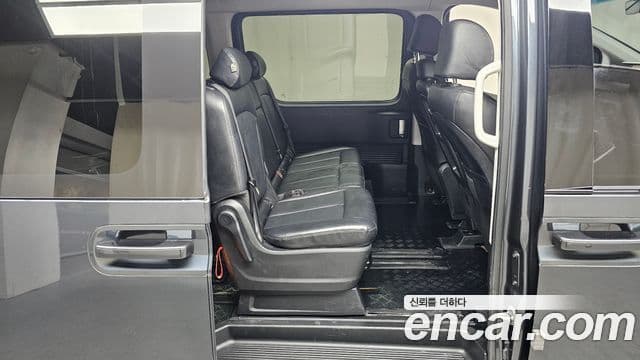 Hyundai Staria Modern, 2023 13