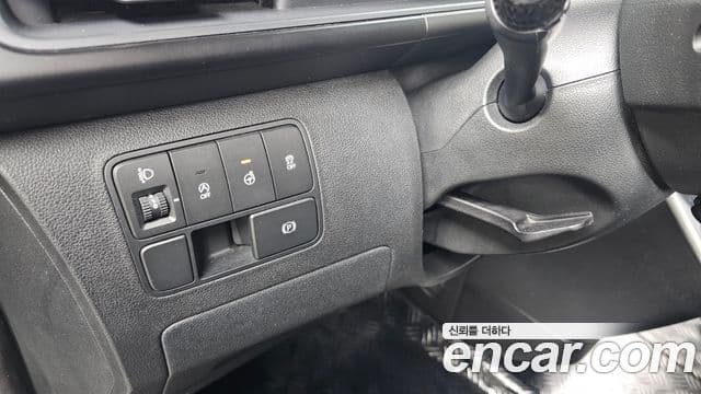 Hyundai Staria Modern, 2023 15