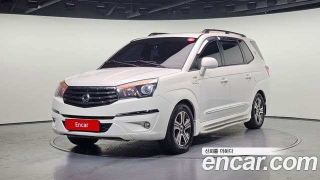 KG모빌리티(SsangYong) Korando 투리스모 4WD 11인승 Adventure 60th Edition, 2015 1