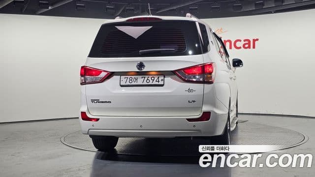 KG모빌리티(SsangYong) Korando 투리스모 4WD 11인승 Adventure 60th Edition, 2015 4