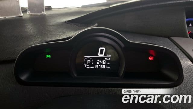 KG모빌리티(SsangYong) Korando 투리스모 4WD 11인승 Adventure 60th Edition, 2015 8