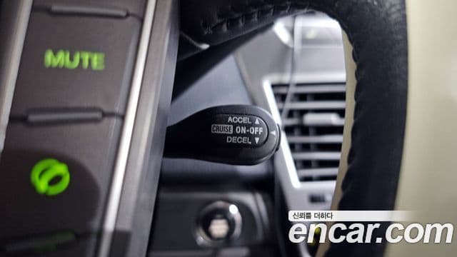 KG모빌리티(SsangYong) Korando 투리스모 4WD 11인승 Adventure 60th Edition, 2015 17