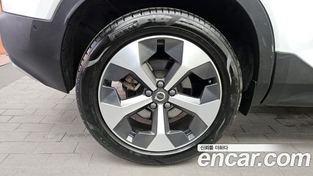 Volvo XC40 B4 Ultimate Bright, 2023 все фото