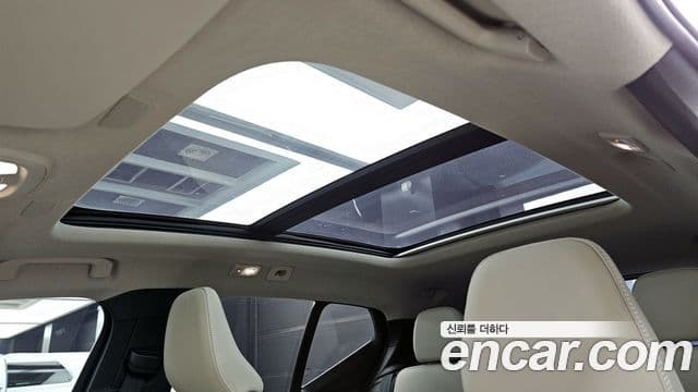 Volvo XC40 B4 Ultimate Bright, 2023 18