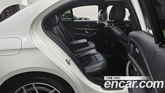 Mercedes-Benz E-класс W213 AMG Line, 2021 12
