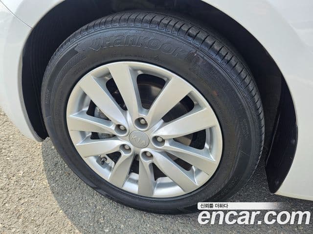 Kia K3 Prestige, 2015 6