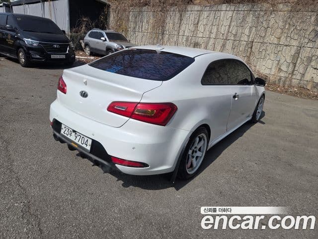 Kia K3 купе Noblesse, 2015 4