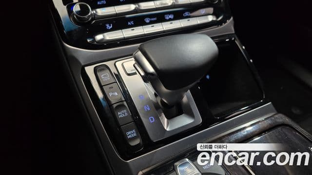 Genesis EQ900 Luxury, 2018 9