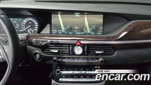 Genesis EQ900 Luxury, 2018 14