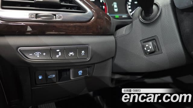 Genesis EQ900 Luxury, 2018 16