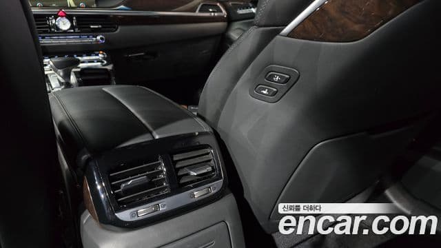 Genesis EQ900 Luxury, 2018 18