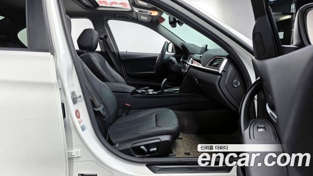 BMW 3시리즈 (F30), 2017 10