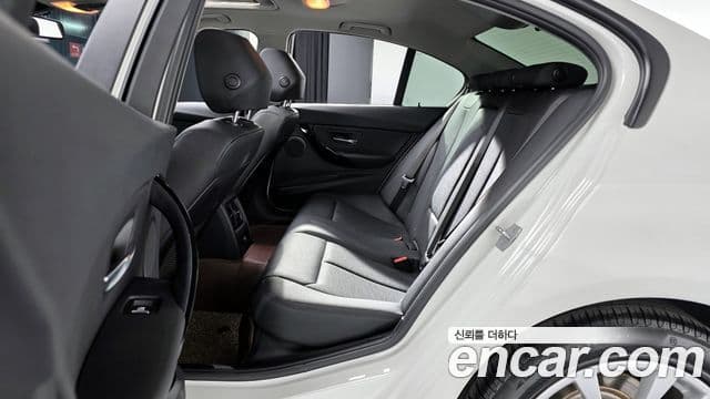 BMW 3시리즈 (F30), 2017 13