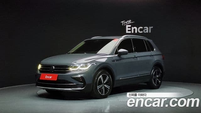 Volkswagen Tiguan 2세대 Premium, 2022 1